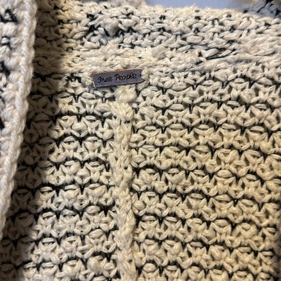 FP Free People  cotton cardigan, size large - Picture 4 of 5